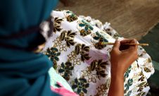 Hari Batik Nasional, Perajin di Cibuluh Berusaha Bertahan di Masa Pandemi