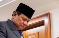 Dunia Hari Ini: Presiden Prabowo Subianto Lantik 481 Kepala Daerah - JPNN.com