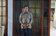 Senator Kaltim Tolak Permintaan Maaf Edy Mulyadi, Bandingkan dengan Kasus Penendang Sesajen - JPNN.com