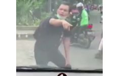Video Viral Aksi Pelaku Kejahatan Modus Tabrak Lari, Anda Kenal? - JPNN.com