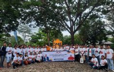 Orang Muda Ganjar Bawa Bantuan Tandon Air dan Seragam Sekolah untuk Warga Belu - JPNN.com