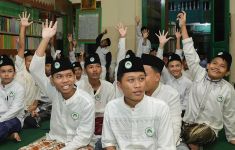 SDG Gelar Kreasi Santri Untuk Meriahkan Ramadan di Ponpes Al-Aqsha - JPNN.com