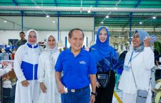 Dampingi AHY Kunjungi Pabrik Boneka Aurora, Syarief Hasan Dukung Peningkatan Ekspor - JPNN.com