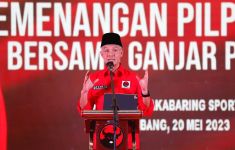 Survei SMRC: Elektabilitas Ganjar Tertinggi, Disusul Prabowo dan Anies - JPNN.com