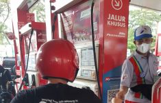 Keren, Kaus Bertuliskan Calon Menteri Prabowo jadi Perhatian di Ruang Publik, Lihat Tuh! - JPNN.com