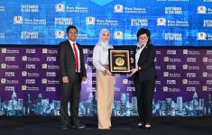 Pertahankan Kinerja Positif, SIG Raih Bisnis Indonesia Award 2023 - JPNN.com