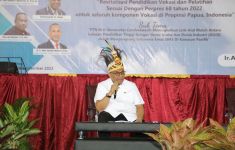 Wamenaker Afriansyah Noor Sebut Pengembangan Kualitas SDM Kunci Capai Indonesia Maju - JPNN.com