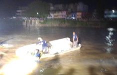 2 Pelajar SMAN 1 Rengat yang Tenggelam di Sungai Pagar Ditemukan Tewas - JPNN.com