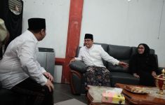 Rayakan Hari Batik Nasional, Anies Pilih Motif Wahyu Tumurun - JPNN.com