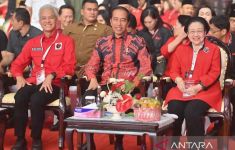 Peneliti SMRC Sebut Dukungan Jokowi Mengerucut ke Ganjar, Ini Analisisnya - JPNN.com