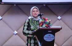 Menaker Ida Fauziyah Tegaskan Pemerintah Serius Jamin Hak Pekerja Migran Indonesia - JPNN.com