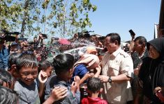 Prabowo Meresmikan Sumur Bor Gunungkidul, Alhamdulillah Air Mengalir Deras - JPNN.com
