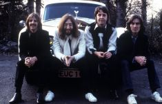 Buku The Beatles Hadir Menjelang Perilisan Ulang Film Let It Be - JPNN.com