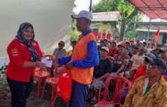 Laskar Ngawi & Anis Rupata Nera Foundation Berhalalbihalal dengan 100 Tukang Becak - JPNN.com