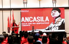 Konsolidasikan Kader PDIP, Hasto Singgung Rintangan Pertemuan Megawati-Jokowi - JPNN.com