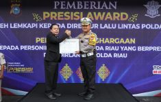Dirlantas Polda Riau Kombes Taufiq Meraih Presisi Award - JPNN.com