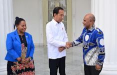 Deinas Geley Minta Arahan Jokowi Untuk Pembangunan Papua Tengah - JPNN.com