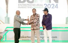 Anak Usaha SIG Raih BUMN Entrepreneurial Marketing Awards 2024 - JPNN.com