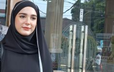3 Berita Artis Terheboh: Gugatan Yasmine Ow Dibatalkan, Penyebab Baim Wong Batal Naik Haji - JPNN.com