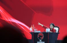 Megawati Memperpanjang Masa Jabatan Pengurus PDIP, Hasto Kristiyanto Tetap Sekjen - JPNN.com