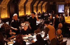 Steakhouse di Jakarta Ini Beri Pengalaman Unik Menyantap Daging Sapi - JPNN.com