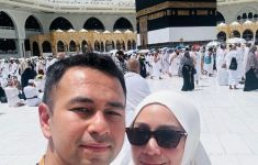 Raffi Ahmad Ungkap Kebahagiaan Berada di Depan Ka'bah - JPNN.com