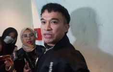 Rumah Tangga Ruben Onsu di Ujung Tanduk, Anwar BAB Ungkap Fakta Ini - JPNN.com
