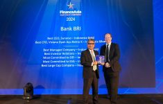 Direktur Utama BRI Sunarso Dinobatkan Sebagai The Best CEO, BRI Borong 11 Penghargaan Global - JPNN.com