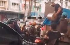 Komplotan Bajing Loncat Beraksi di Tengah Padatnya Lalu Lintas di Cakung - JPNN.com