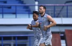 Komdis PSSI Beri Hukuman Tambahan kepada Marc Klok, Persib Harus Bersabar - JPNN.com