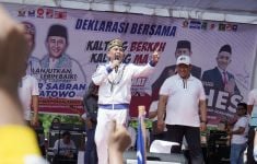 Dukungan Masyarakat Kobar Mengalir untuk Agustiar-Edy di Deklarasi Koalisi Huma Betang - JPNN.com