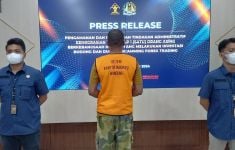 Terlibat Penipuan Investasi Bodong, WN Nigeria Ini Bakal Dideportasi Imigrasi Bandung Besok - JPNN.com