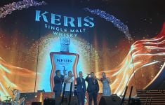 Terinspirasi Benda Pusaka, Keris Single Malt Whisky Hadir dengan Olahan Berkualitas - JPNN.com