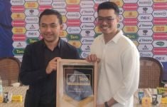 Dukung Sepak Bola Nasional, FKS Food Sponsori PSIM - JPNN.com