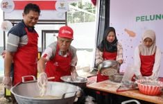 Program ZChicken Tingkatkan Pendapatan Mustahik di Bandung - JPNN.com