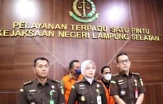 Kejaksaan Tetapkan 3 Tersangka Korupsi Insentif Satpol PP Lampung Selatan - JPNN.com