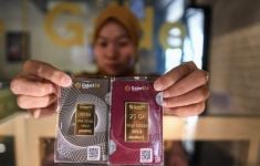 Harga Emas Antam Hari Ini 18 September, Turun Lagi - JPNN.com