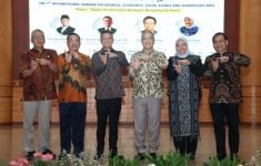 Edwin Manansang Bicara Transformasi Digital di ISBEST 2024 UT - JPNN.com