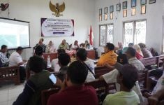 Antisipasi Dampak Perubahan Iklim, FHUP Edukasi Masyarakat Pesisir - JPNN.com