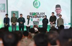 Hanif Dhakiri Memperkenalkan Pengurus Harian DPP PKB di Sespim Perubahan Wilayah VII - JPNN.com