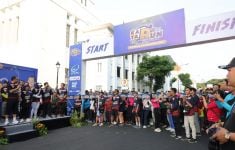 Karang Taruna Surabaya Gelar Fun Run, Ajak Masyarakat Jangan Golput di Pilkada 2024 - JPNN.com