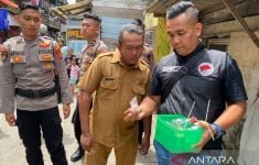 Polisi Gulung 4 Orang di Kampung Narkoba Medan - JPNN.com