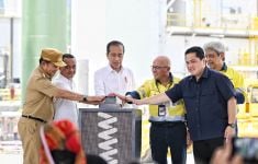 Resmikan Smelter Tembaga, Jokowi: Kebutuhan Produk Harus Bergantung pada Indonesia - JPNN.com