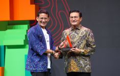 Selamat, Fadel Muhammad Raih Penghargaan sebagai Pemimpin Inovatif di IDeaward 2024 - JPNN.com