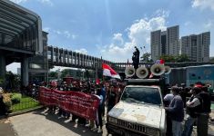 Demo di Polda Metro Jaya, Mahasiswa Desak Alexander Marwata Diproses Hukum - JPNN.com