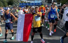 Berlari Sejauh 42,195 Km, Mukhamad Misbakhun jadi Finisher Berlin Marathon 2024 - JPNN.com