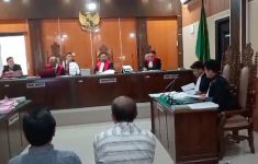 Sidang Perdana Kasus Halim Ali, Jaksa Baca Dakwaan Djoko dan Bagio - JPNN.com