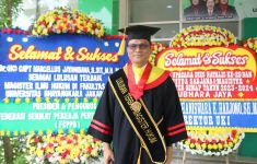 Universitas Bhayangkara Gelar Acara Wisuda, Captain Marcellus Hakeng Raih Penghargaan Tertinggi - JPNN.com