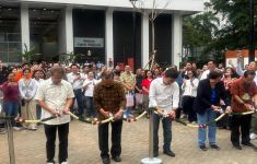 Pohon Soekarno dan Bodhi Hiasi Ruang Terbuka Hijau di Universitas Atma Jaya - JPNN.com