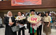 Pengacara Krisna Murti Raih Gelar Doktor dengan Predikat Cumlaude di Universitas Jayabaya - JPNN.com